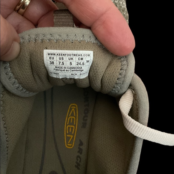 Keen Hush Knit CNX Shoes - Picture 3 of 4